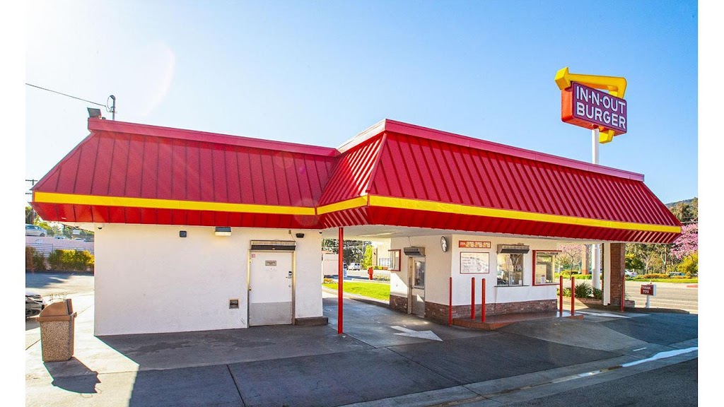 In-N-Out Burger | 6225 Foothill Blvd, Los Angeles, CA 91042, USA | Phone: (800) 786-1000
