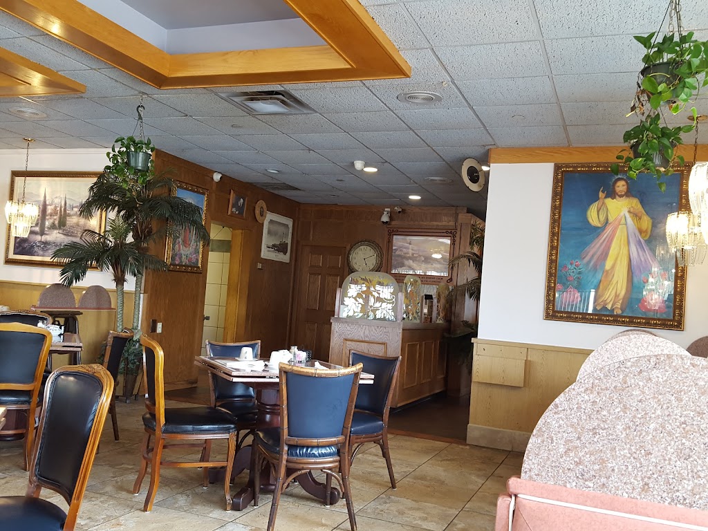 Renaissance Restaurant | 1033 E Tillman Rd, Fort Wayne, IN 46816, USA | Phone: (260) 447-5125