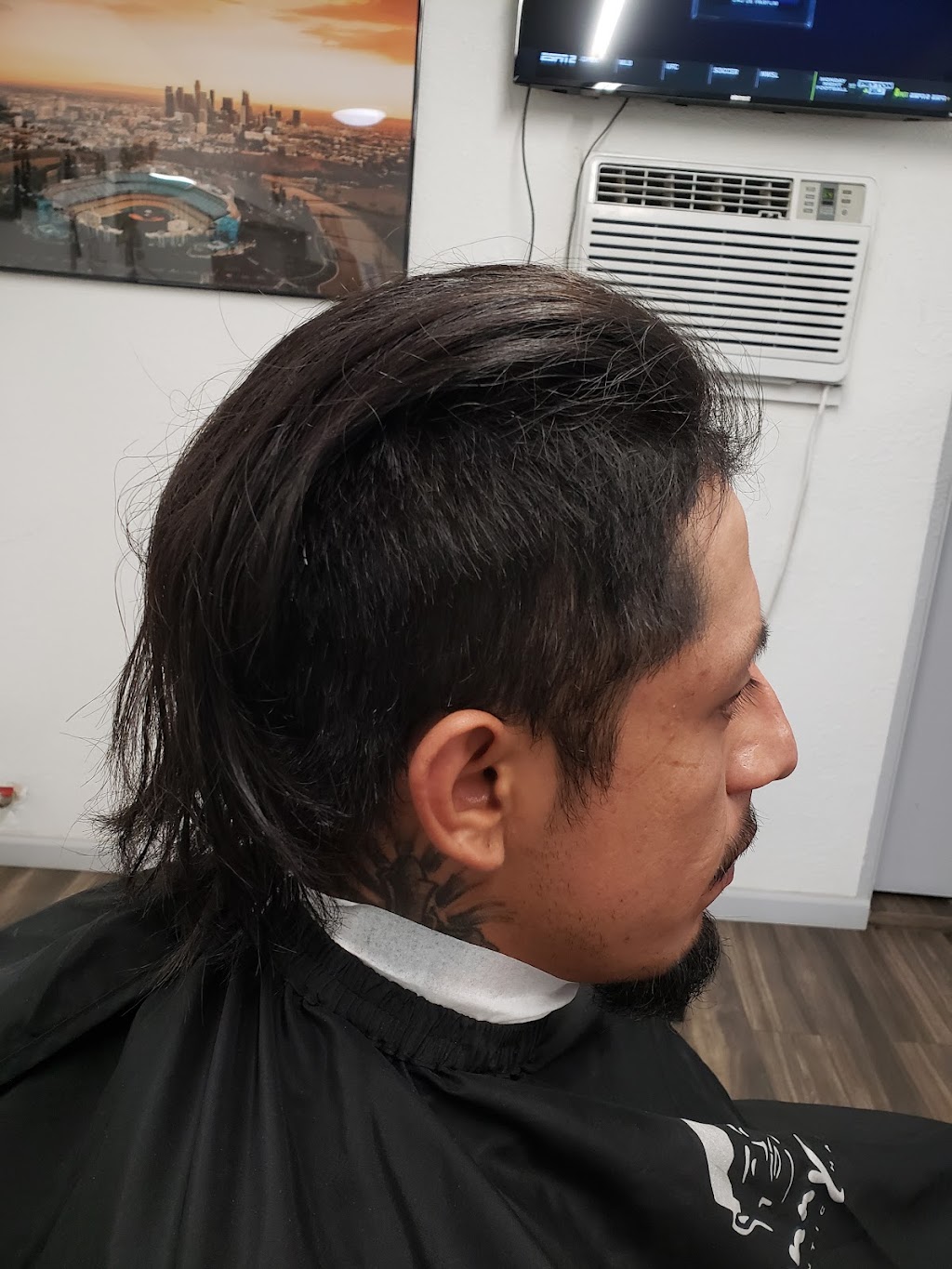 New Look Barbershop | 492 W Olive Ave, Porterville, CA 93257, USA | Phone: (559) 719-3267