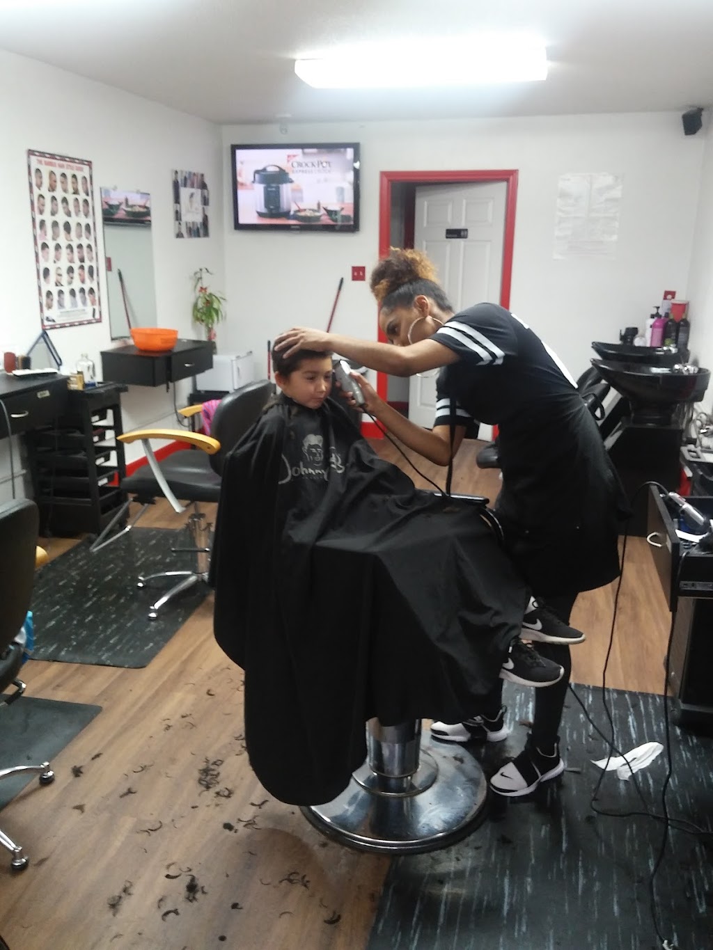 Cs Beauty & Barber shop | 50 S 1st St, Banning, CA 92220 | Phone: (951) 849-7744