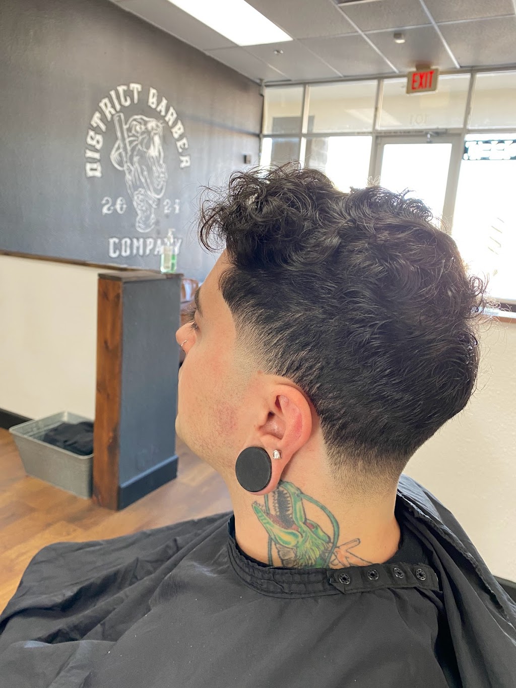 District Barber Company | 6690 W Cactus Rd #101, Glendale, AZ 85304, USA | Phone: (623) 297-1063