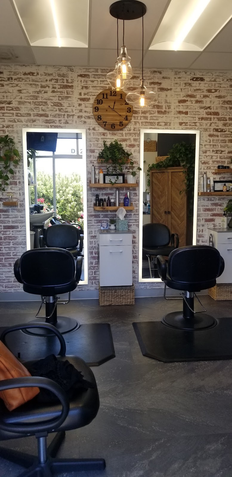 Magnolia Terrace Salon | 1901 Corporate Dr #11, Ladera Ranch, CA 92694, USA | Phone: (949) 370-3141