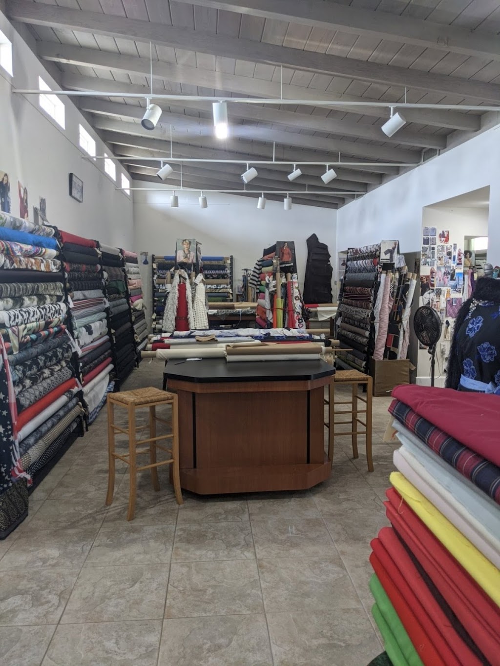 Pennie Fabrics | 8854 S Tamiami Trail, Sarasota, FL 34238, USA | Phone: (941) 484-0600