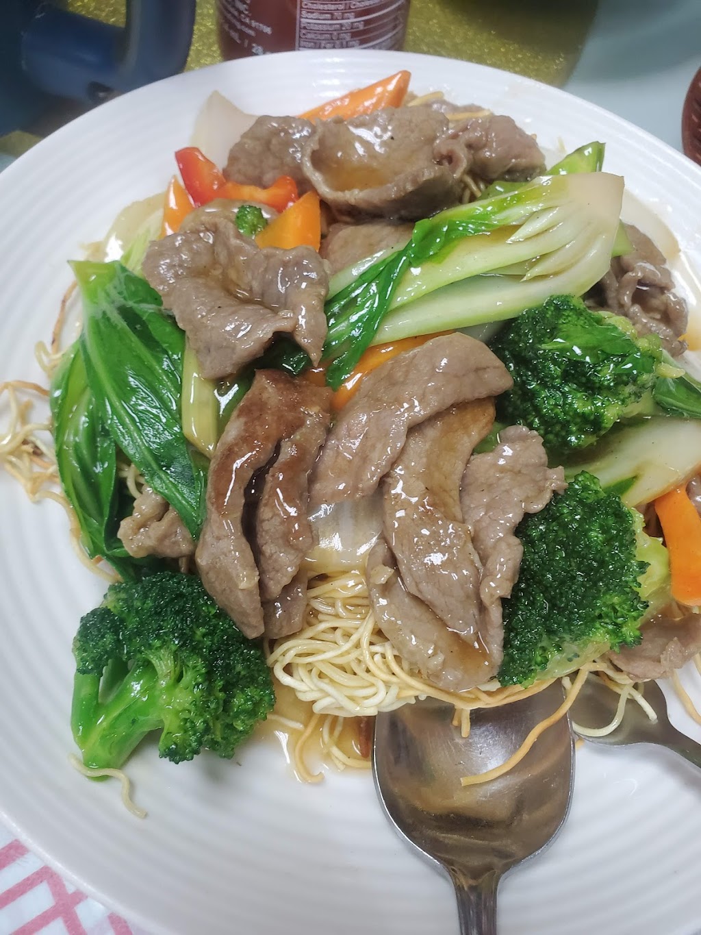 Rose Garden Chinese Cuisine | 492 University Ave W, Windsor, ON N9A 5P8, Canada | Phone: (519) 252-3762