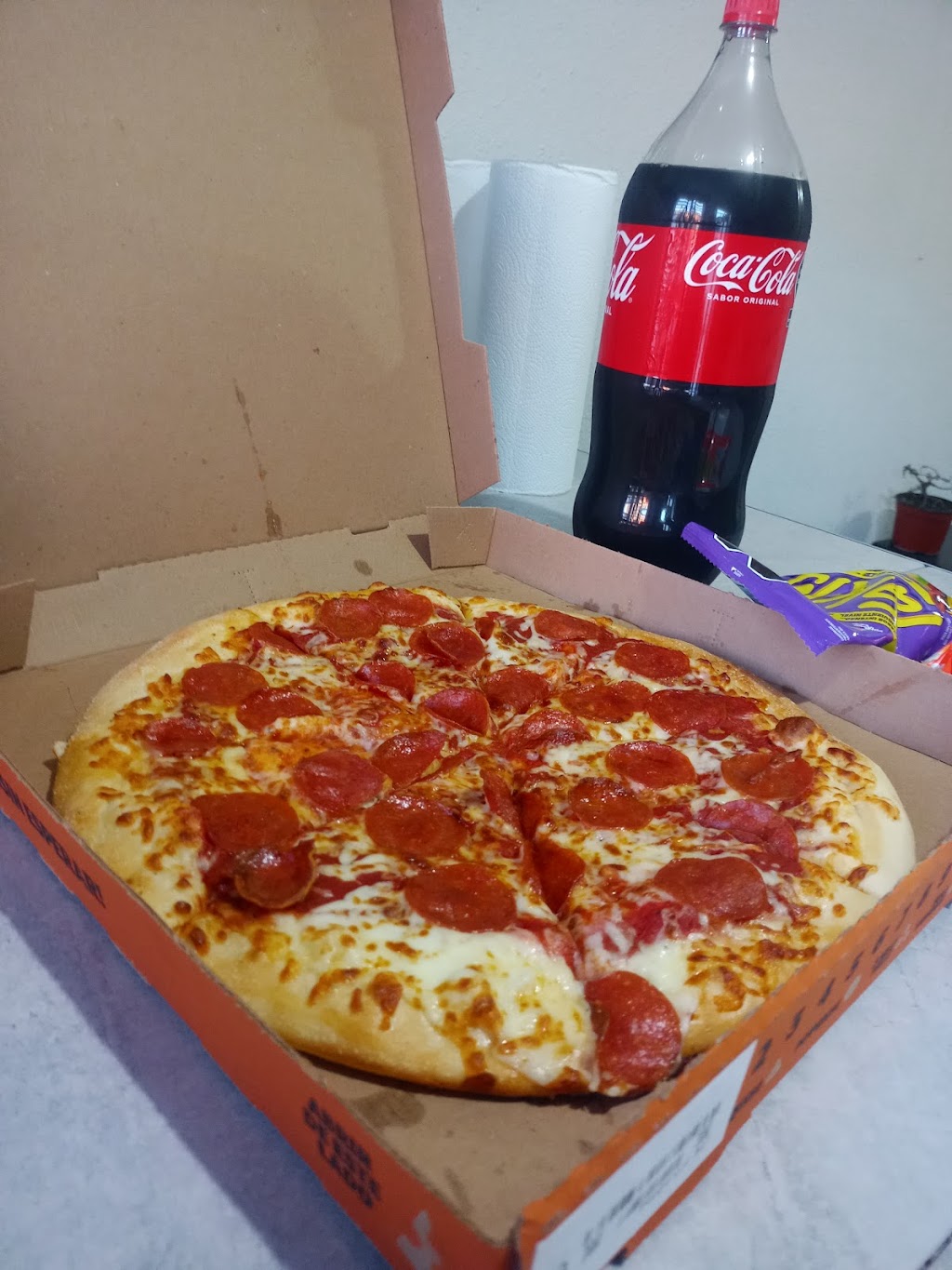 Little Caesars | B Avenida, Santiago R. Troncoso 1167, Eco 2000, 32574 Cd Juárez, Chih., Mexico | Phone: 656 199 1338