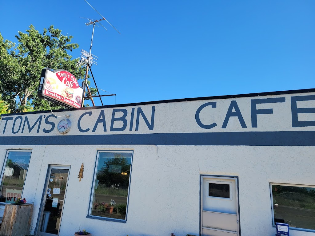 Toms Cabin | 5001 ID-52, Emmett, ID 83617, USA | Phone: (208) 365-2038