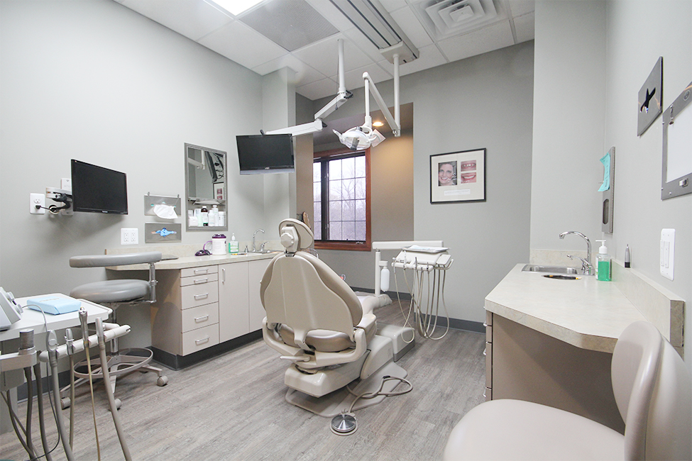 Clinton Township Family Dental | 38550 Garfield Rd Suite C, Clinton Twp, MI 48038, USA | Phone: (586) 416-1444