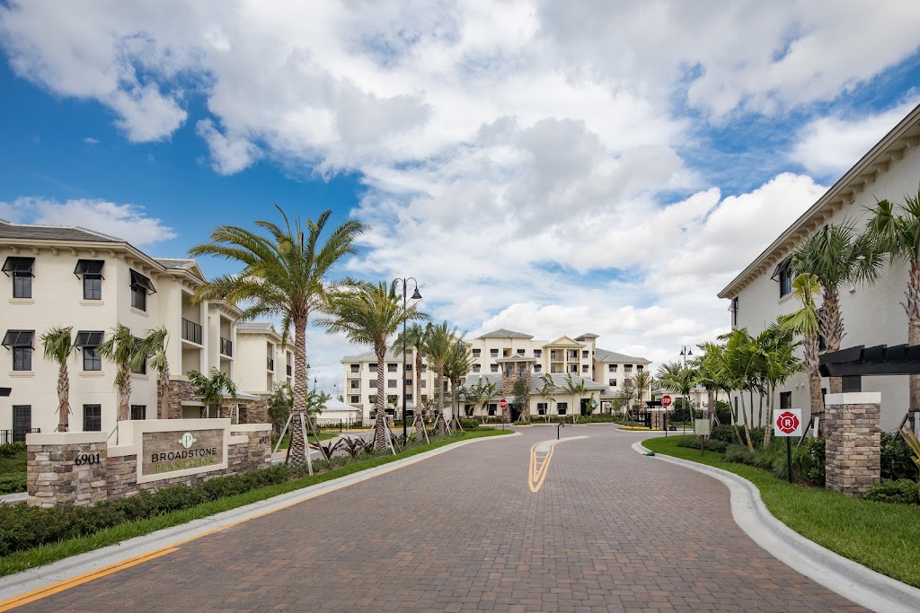 Bell at Plantation Apartments | 6901 W Sunrise Blvd, Plantation, FL 33313, USA | Phone: (954) 797-7667