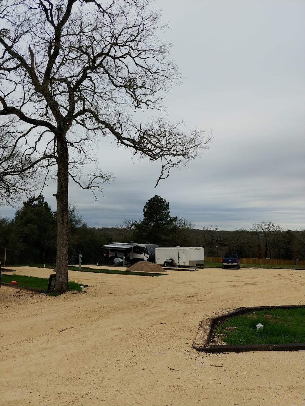 Pope Bend N Village RV Park LLC | 250 Pope Bend N Rd, Cedar Creek, TX 78612, USA | Phone: (512) 364-8330