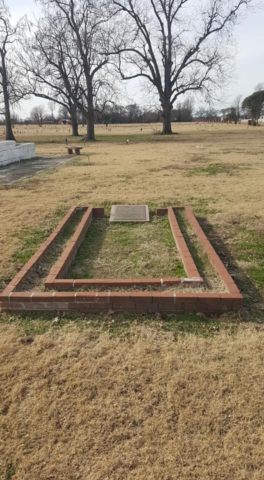 Paradise Gardens Cemetery | 184 Minnis Dr, Edmondson, AR 72332, USA | Phone: (870) 735-7761