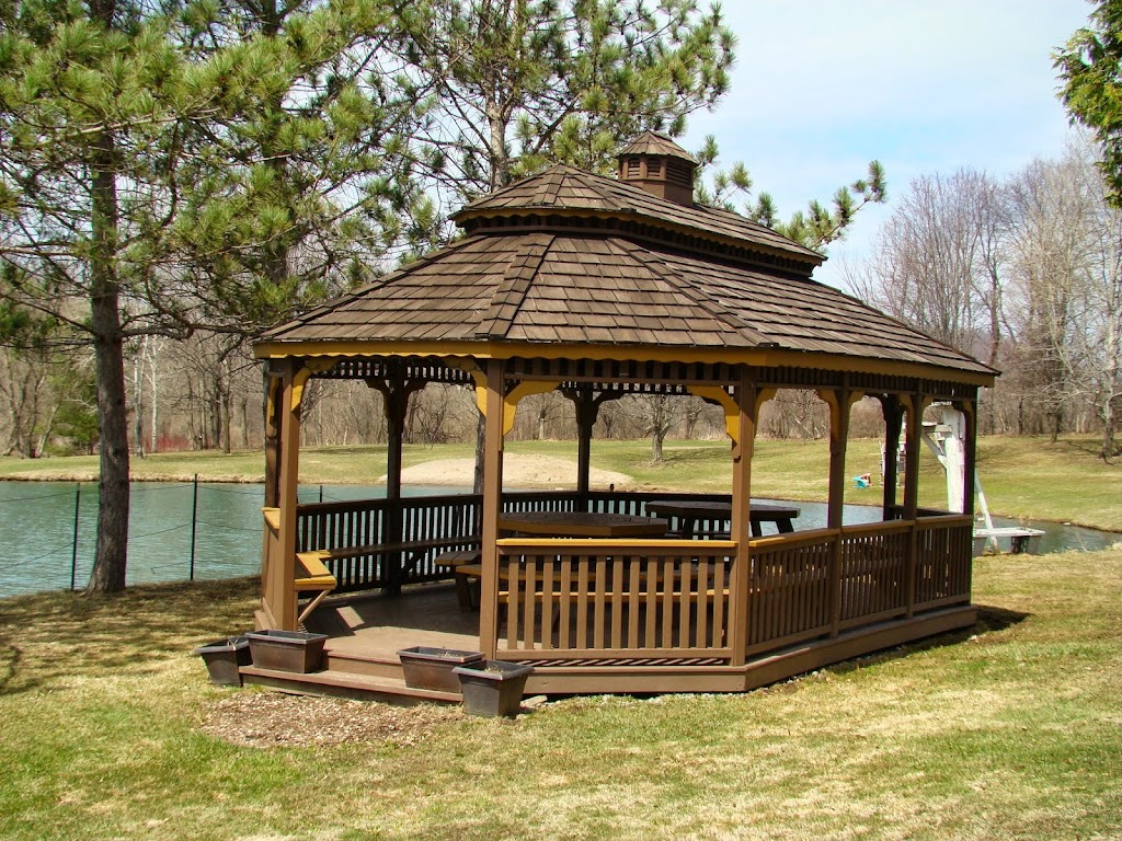 Lake Chalet Motel & Campground | 593 NY-8, Bridgewater, NY 13313, USA | Phone: (315) 822-6074