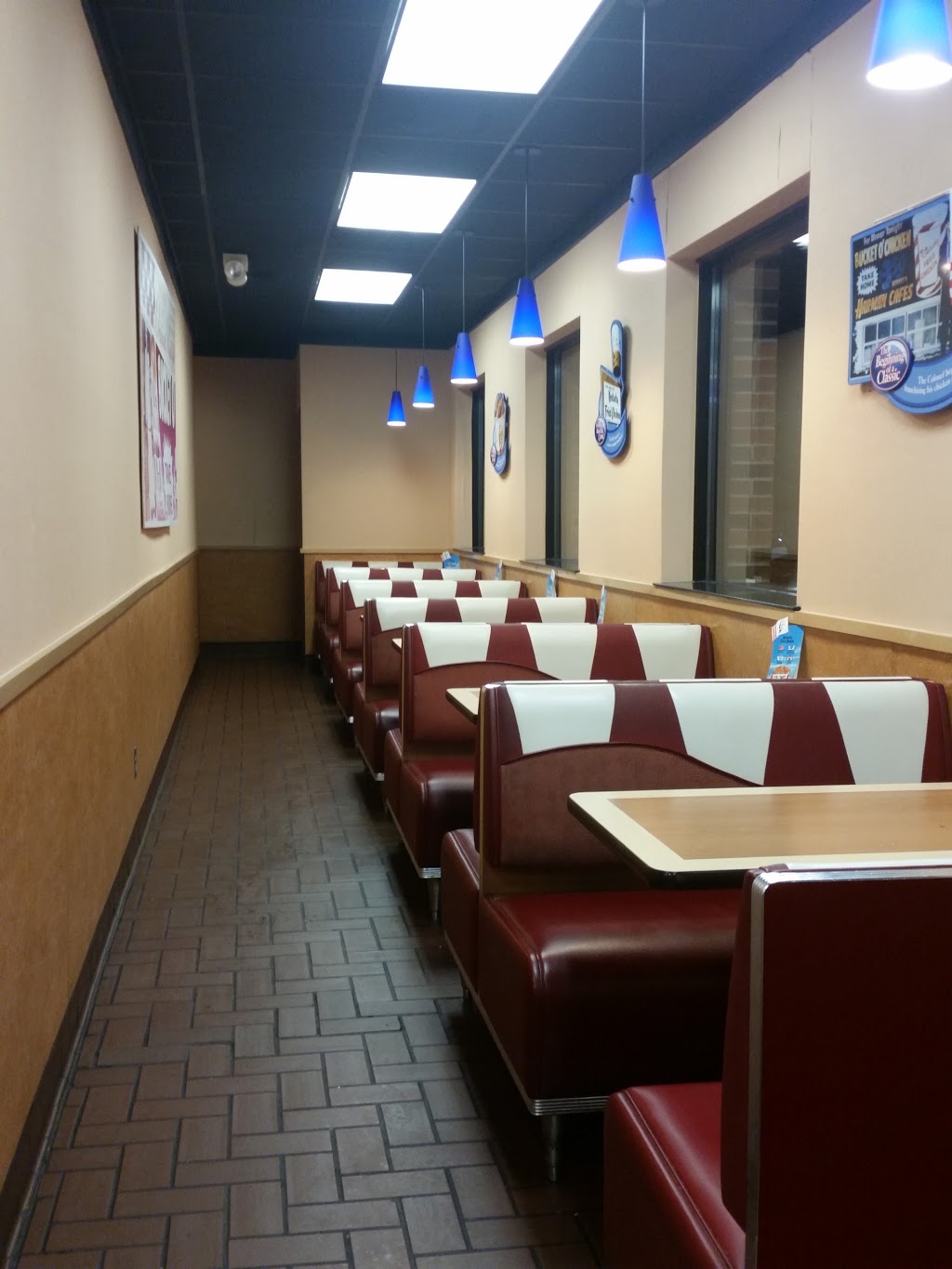 KFC | 28155 Harper Ave, St Clair Shores, MI 48081, USA | Phone: (586) 772-8205