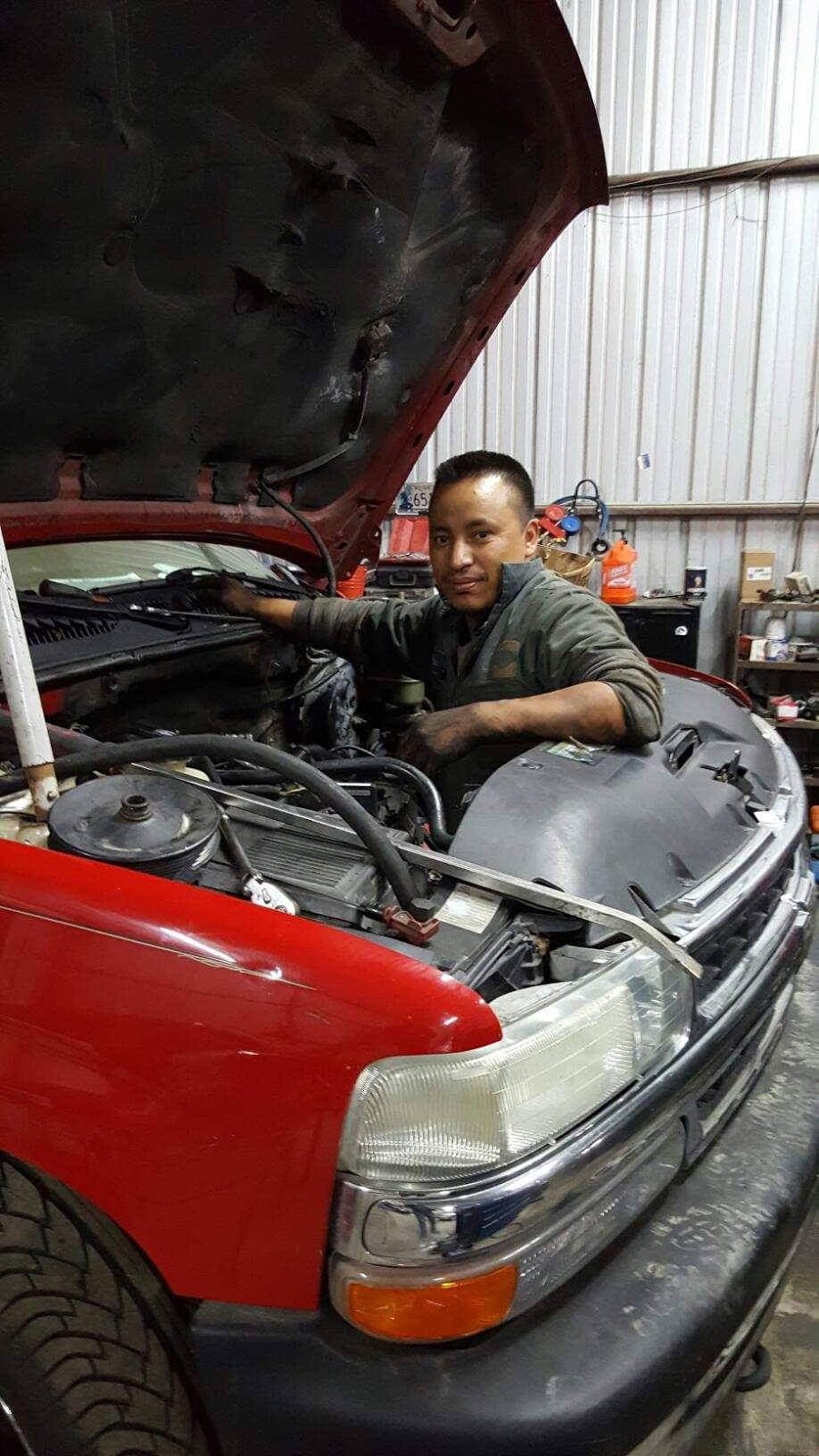 Yax auto repair | 10111 Belknap Rd, Sugar Land, TX 77498, USA | Phone: (832) 969-0167