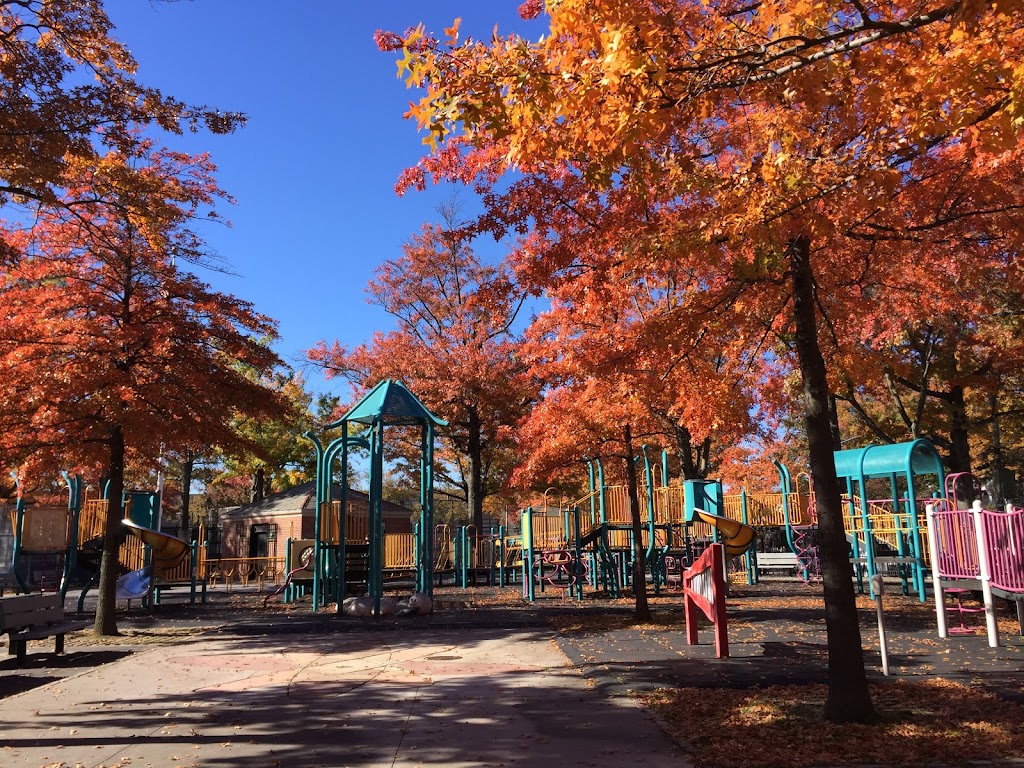 Marie Curie Playground | 209-57A 46th Ave, Bayside, NY 11361, USA | Phone: (212) 639-9675