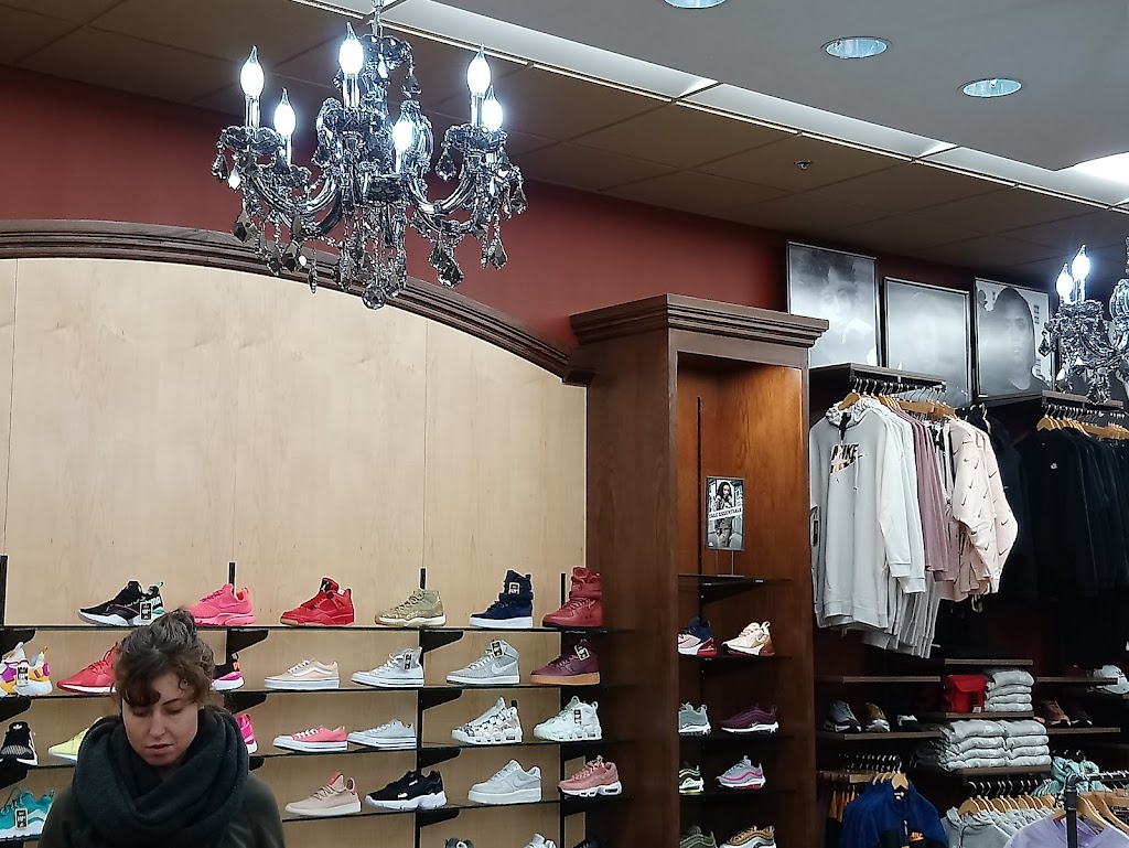 Shoe City | 6740C Reisterstown Rd, Baltimore, MD 21215, USA | Phone: (410) 358-0033