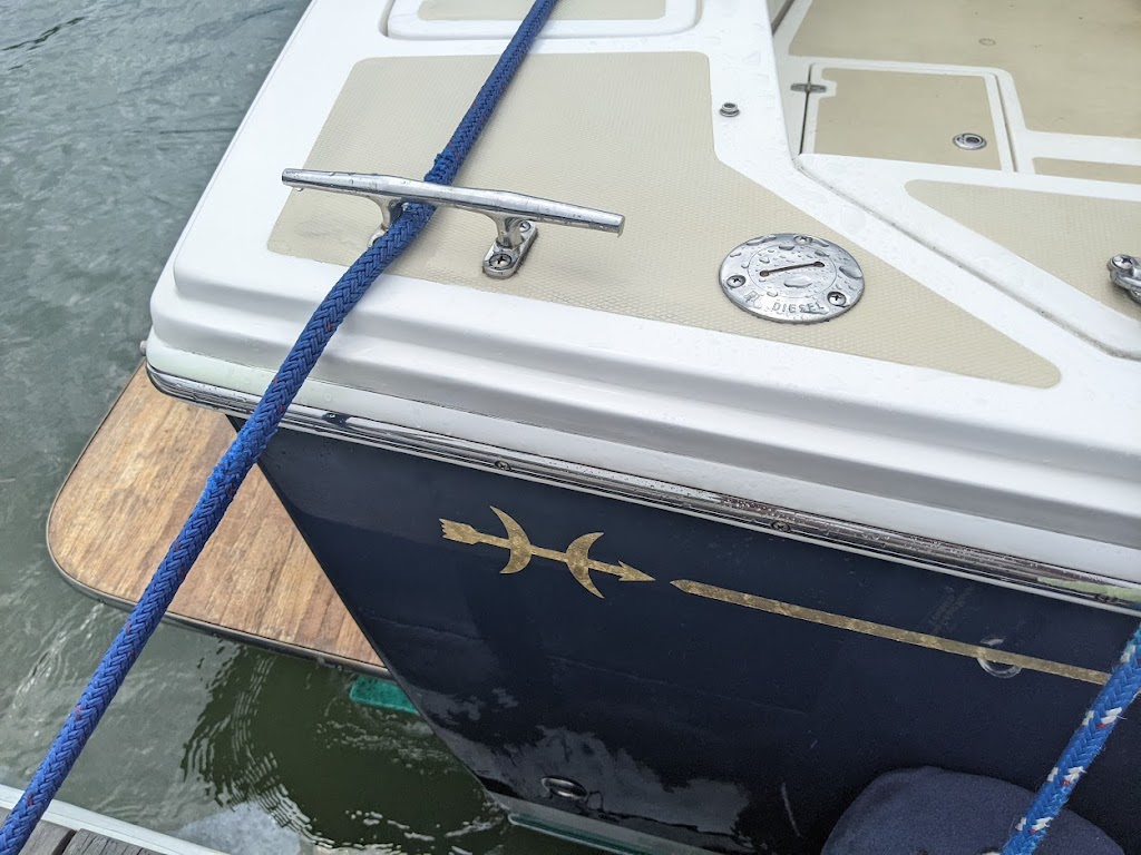 Amity Fiberglass Boat And Pool Repair | 169 Highview Ave, Stamford, CT 06907, USA | Phone: (203) 581-1221