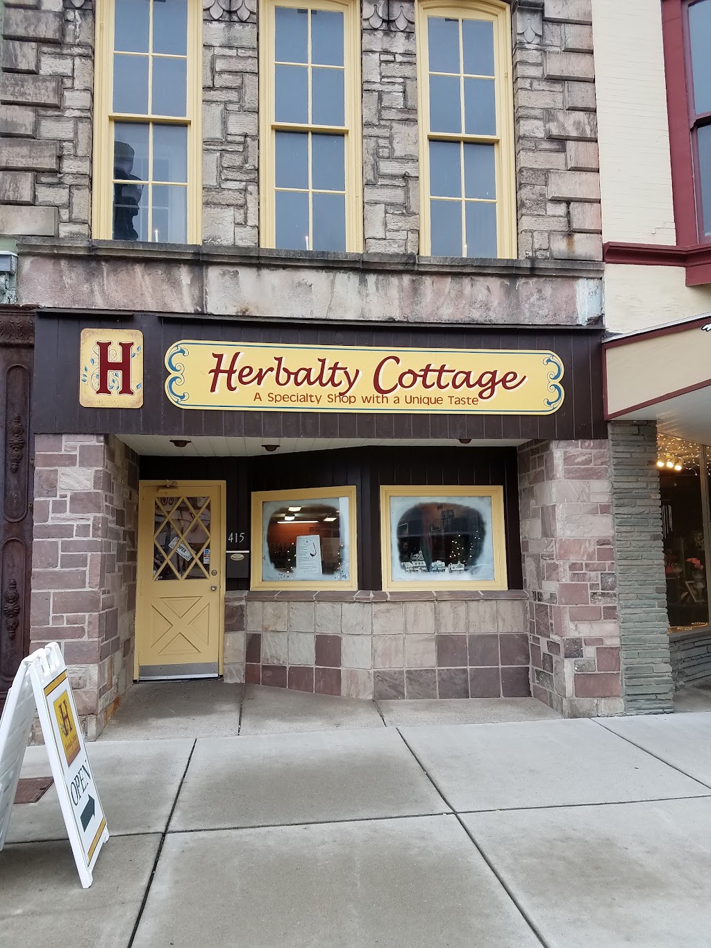 Herbalty Cottage | 415 Main St, Medina, NY 14103, USA | Phone: (585) 798-5800