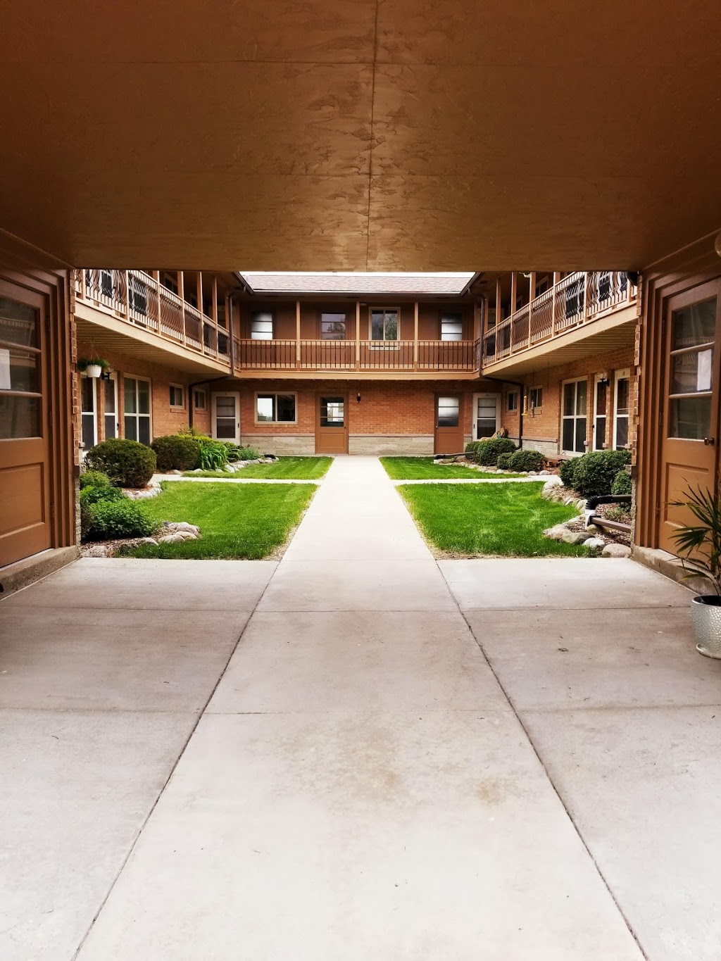 Hoyt Apartments | W169 N8904, Hoyt Dr, Menomonee Falls, WI 53051, USA | Phone: (414) 688-6482