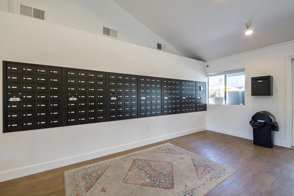 Zen Diamond Apartments, An Active Senior Community | 1000 S Gilbert St, Hemet, CA 92543, USA | Phone: (888) 421-8549