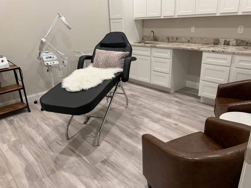 The Sculpted Face | 223 Creekside Office Dr, Wentzville, MO 63385, USA | Phone: (636) 357-8161