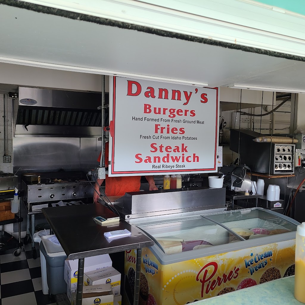 Danny’s Ice Cream & Burgers | 1206 E Aurora Rd, Macedonia, OH 44056, USA | Phone: (330) 467-1004