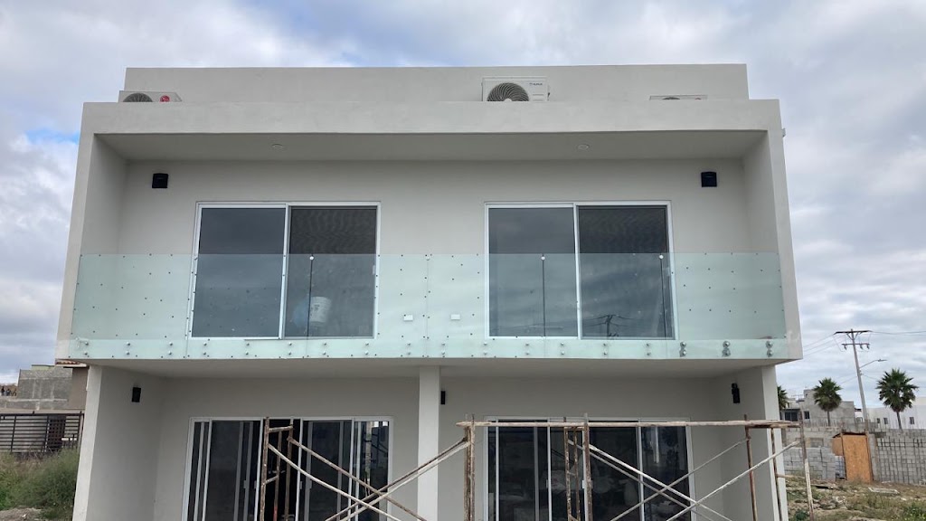 Vidriera La Mision Glass Shop | Felipe Crosthwaite, 22746 Santa Anita, B.C., Mexico | Phone: 646 596 0925