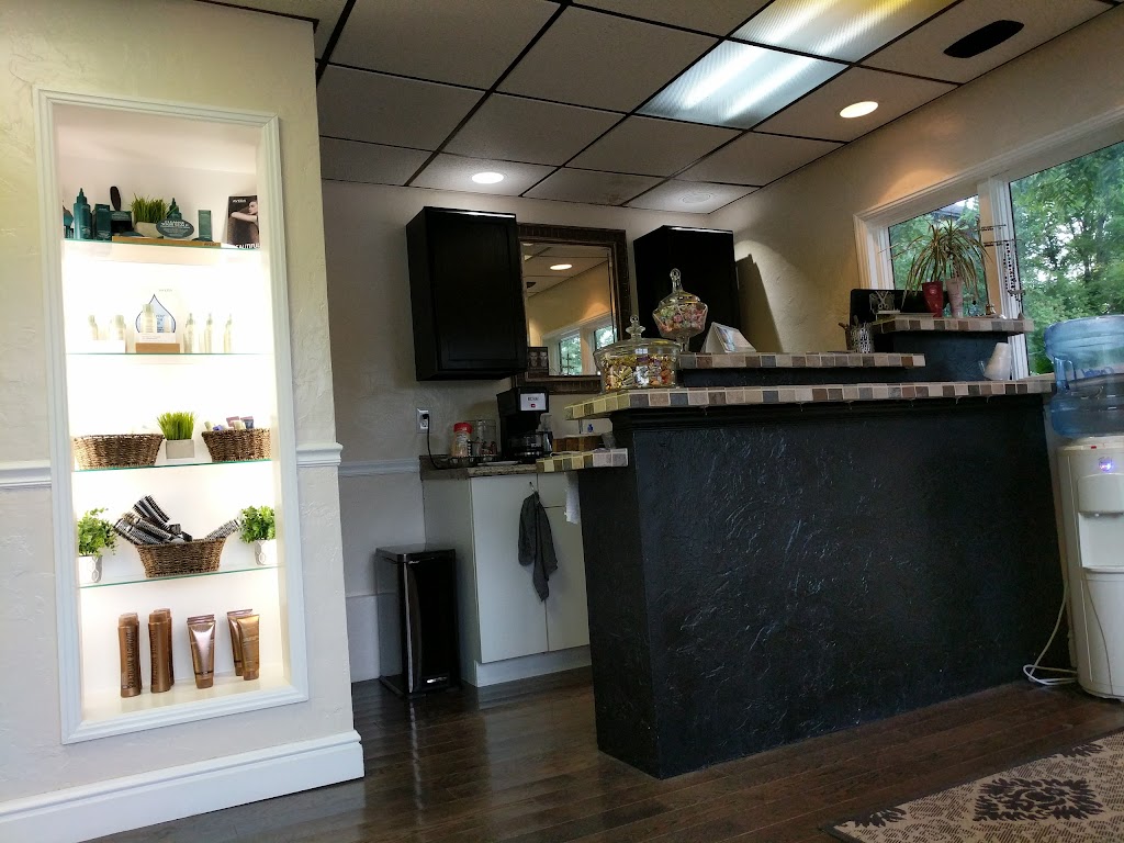 Salon Eleven Fifty Four | 1154 Pittsburgh Rd, Valencia, PA 16059, USA | Phone: (724) 898-1154