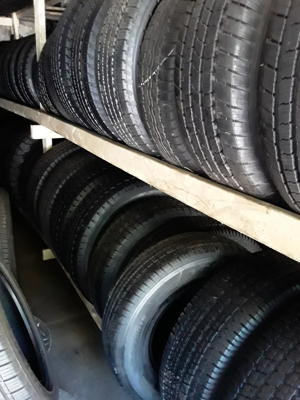 Soloco Auto And Tire Services - Tire Shop & Rim Repair | 5601 Livingston Rd, Forest Heights, MD 20745, USA | Phone: (240) 429-2594