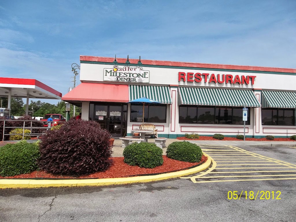 Milestone Diner | Exit 75 on 95 highway, 427 Jonesboro Rd, Dunn, NC 28334, USA | Phone: (910) 980-1006