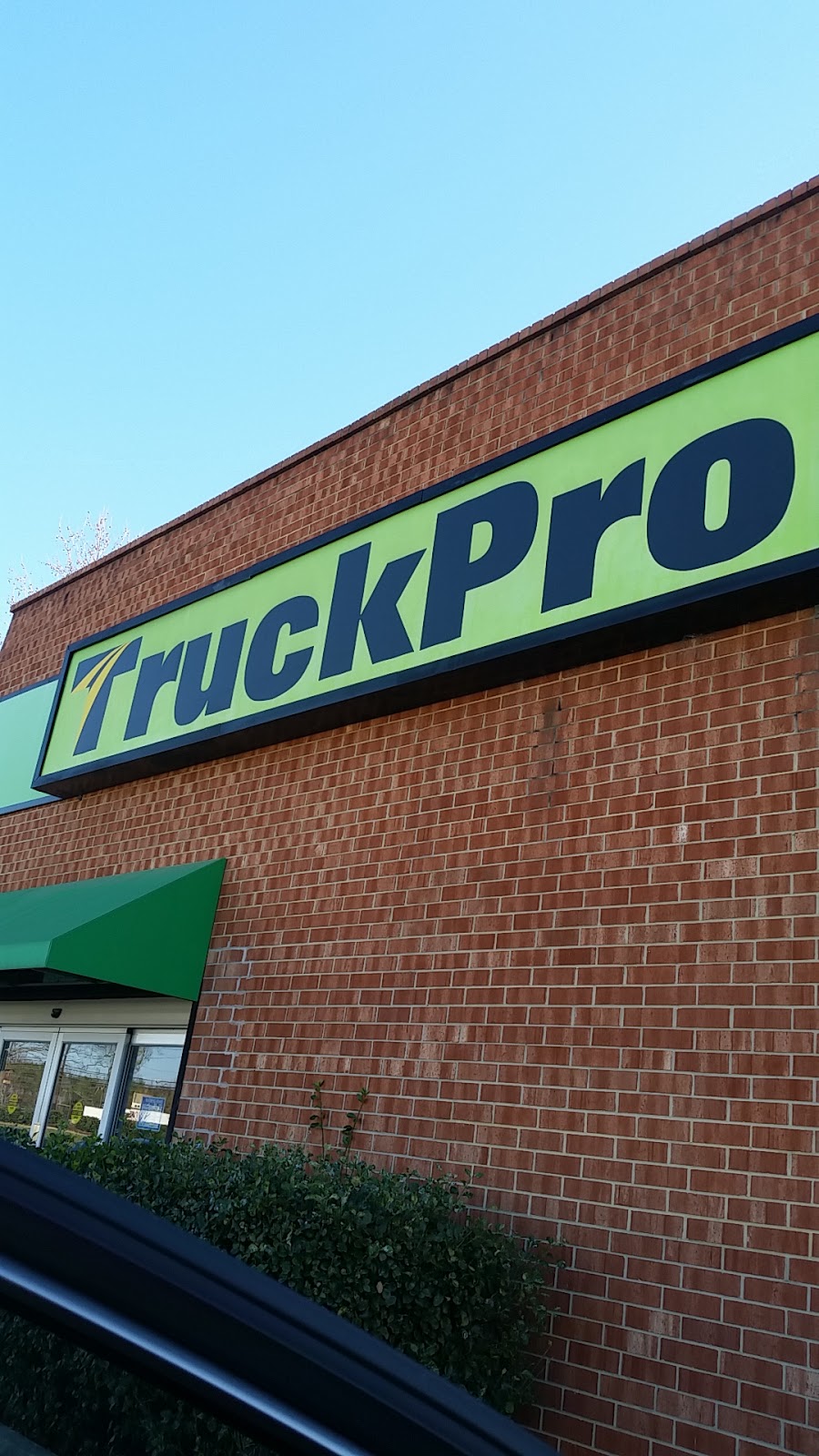 TruckPro | 405 S Regional Rd, Greensboro, NC 27409, USA | Phone: (336) 665-1411