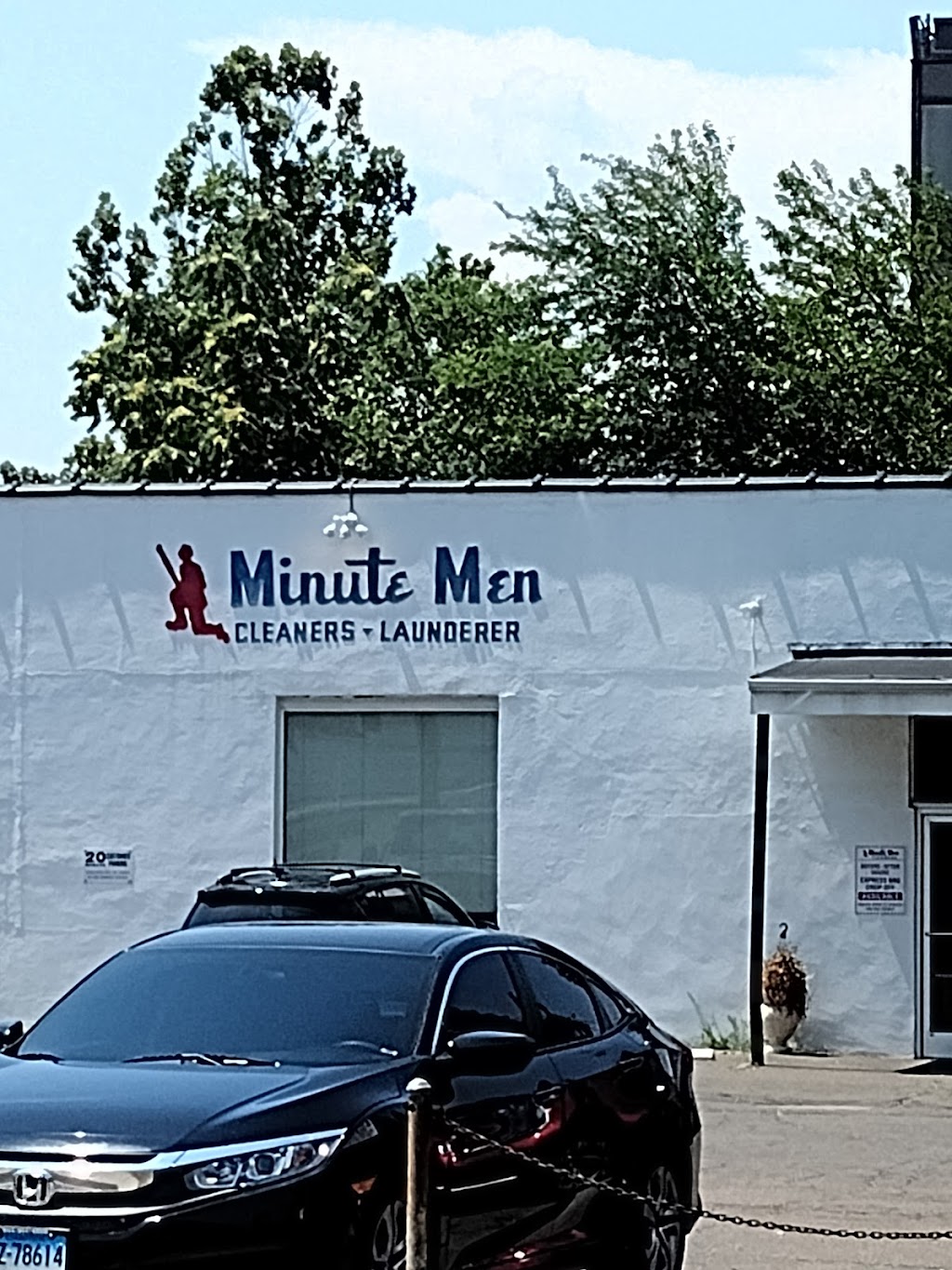 Minute Men Cleaners-Launderers | 600 Riverside Ave, Westport, CT 06880, USA | Phone: (203) 227-6153