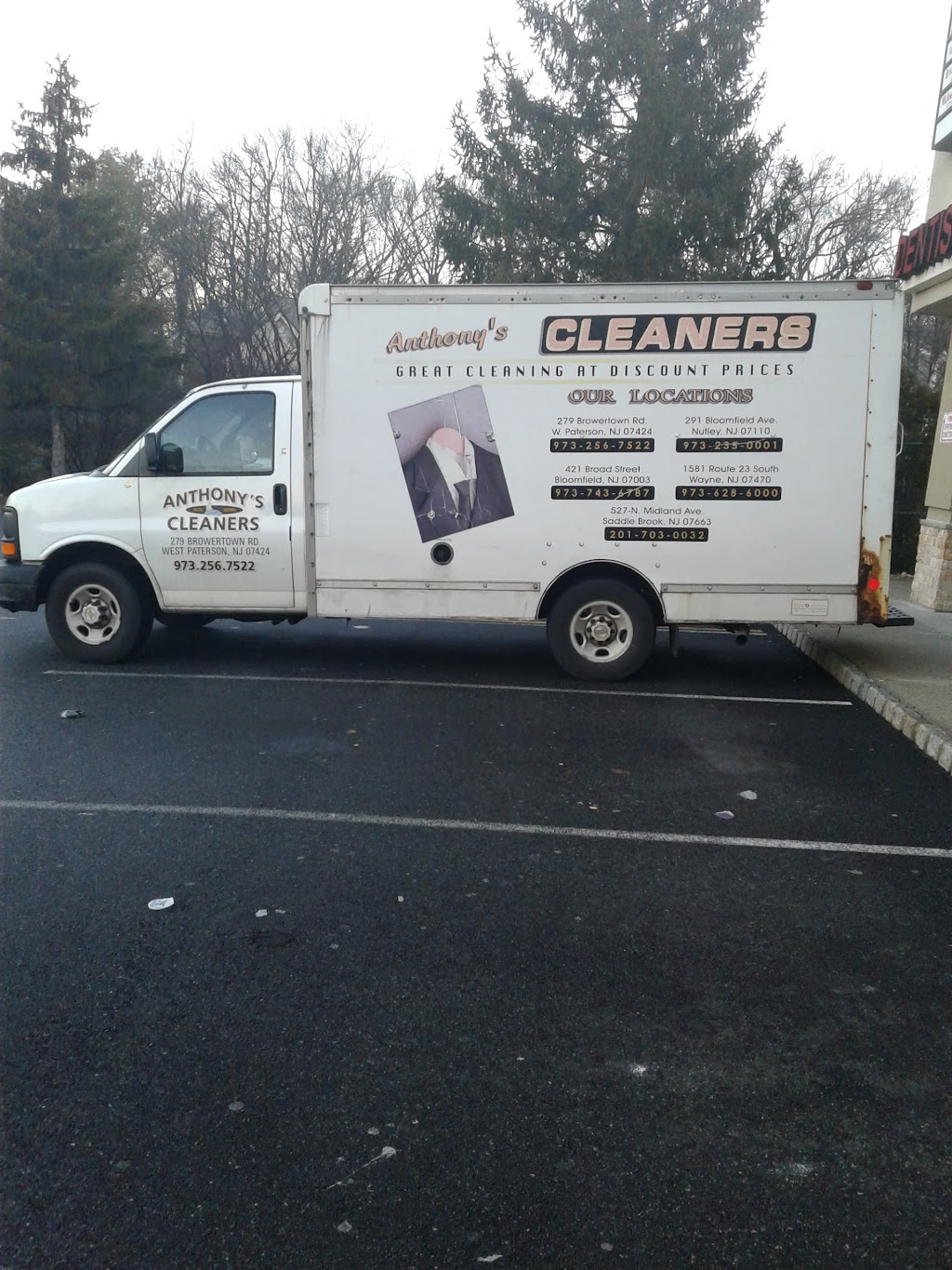 Anthonys Cleaners | 279 Browertown Rd, Woodland Park, NJ 07424, USA | Phone: (201) 620-0656