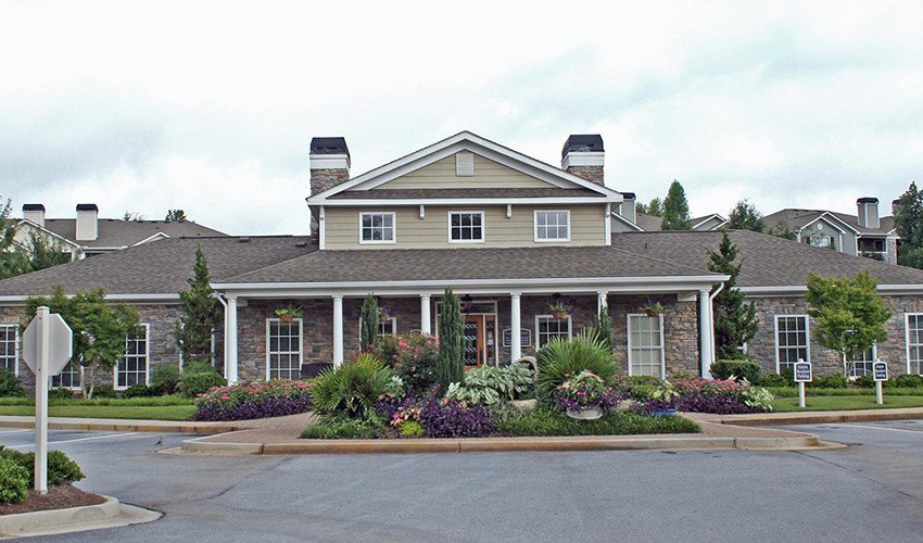 The Vinings at Newnan Lakes Apartment Homes | 80 Newnan Lakes Blvd, Newnan, GA 30263, USA | Phone: (678) 590-8356