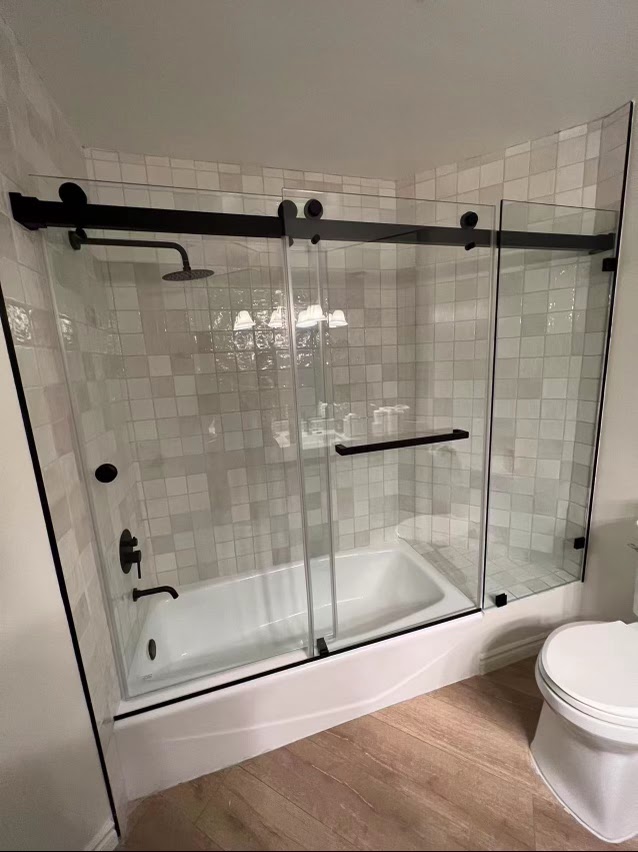 Leke Shower Door Supplier | 9871 Pioneer Blvd, Santa Fe Springs, CA 90670, USA | Phone: (626) 898-0472