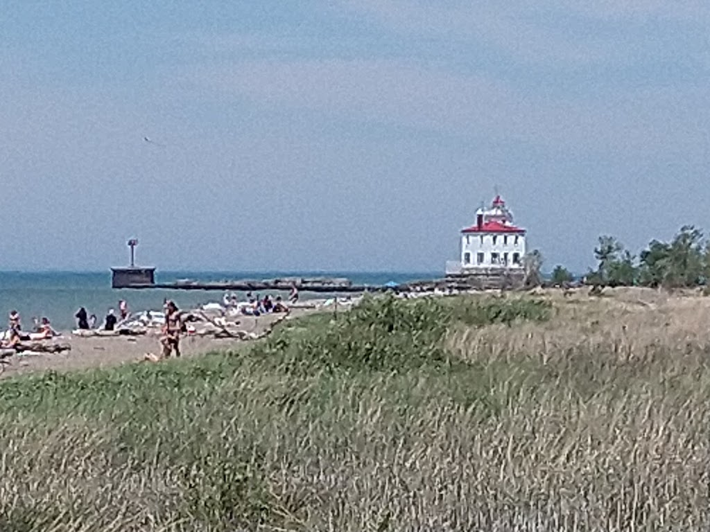 Headlands Beach State Park | 9601 Headlands Rd, Mentor, OH 44060, USA | Phone: (440) 466-8400