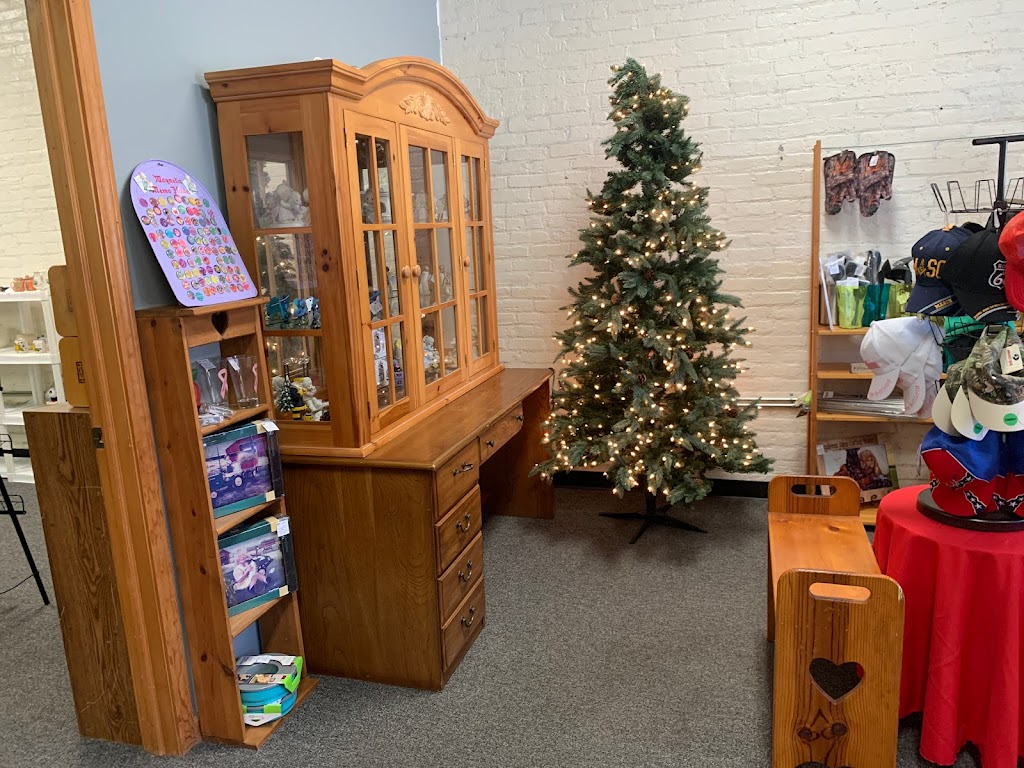 Ds Variety Store | 317 Washington St, Hope, IN 47246, USA | Phone: (812) 341-9800