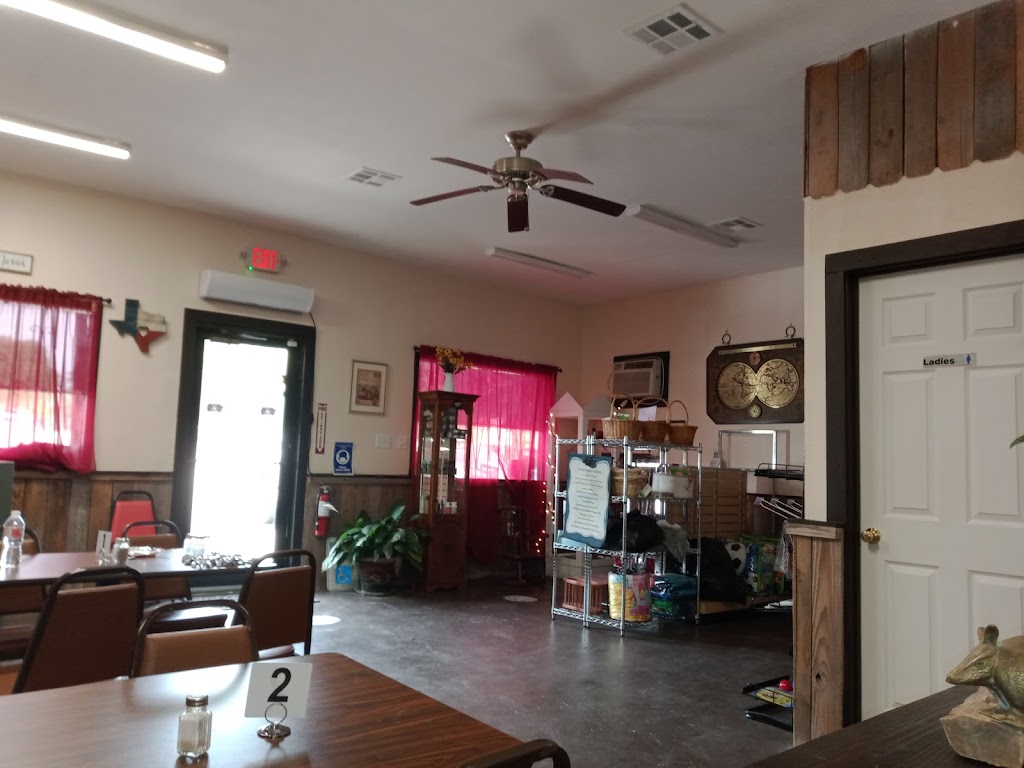 THE COUNTY LINE CAFE | 1121 Stevens Rd, Somerset, TX 78069, USA | Phone: (210) 797-2013