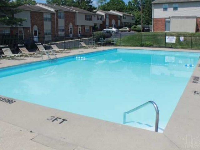 Colerain Crossing Apartments | 2753 Townterrace Dr, Cincinnati, OH 45251, USA | Phone: (513) 201-7996