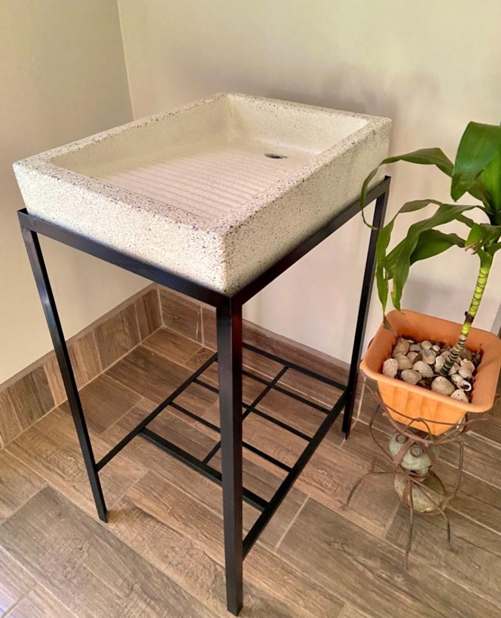 Granjas | Calle Miguel Hidalgo S/N, El Tecolote, 22644 Tijuana, B.C., Mexico | Phone: 664 636 2791