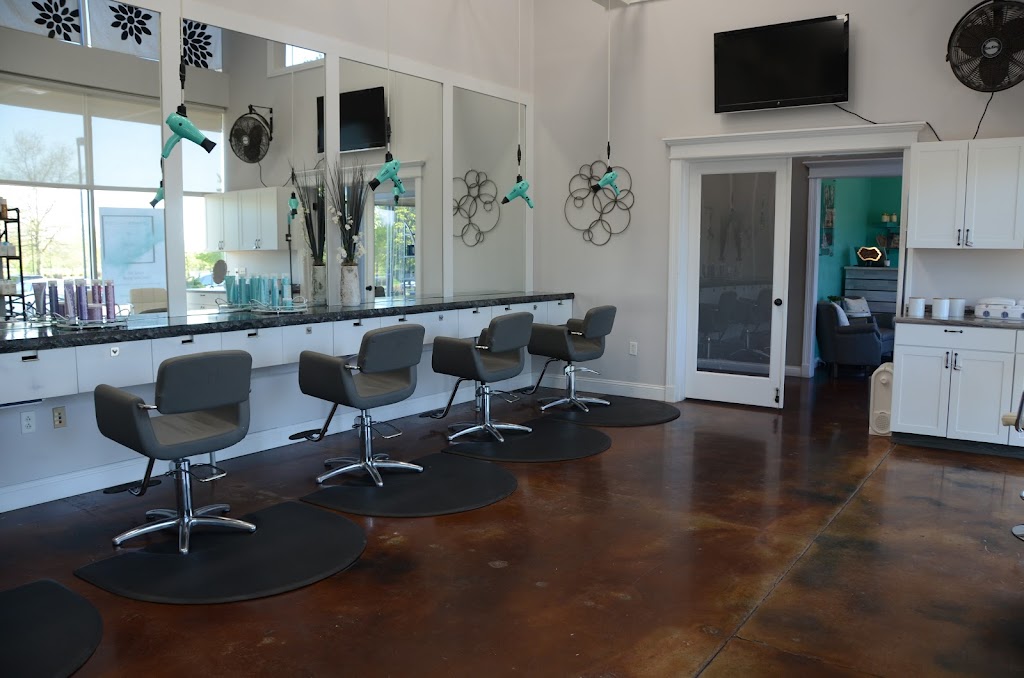 Blownaway Salon Suites | 1050 Glenbrook Way #210, Hendersonville, TN 37075, USA | Phone: (615) 590-2500