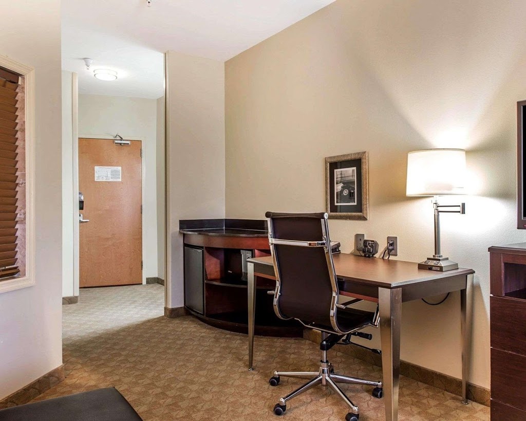 Comfort Suites Stockbridge Atlanta South | 3540 Cameron Pkwy, Stockbridge, GA 30281, USA | Phone: (678) 392-1343