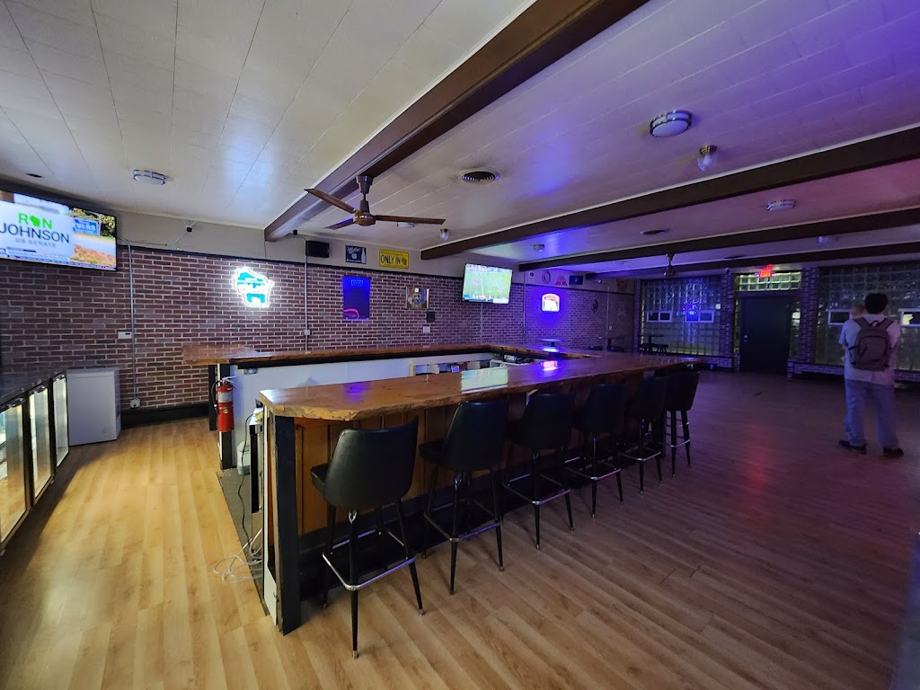 Traditions Pub and Grill | 501 County H, Fredonia, WI 53021, USA | Phone: (262) 689-2922