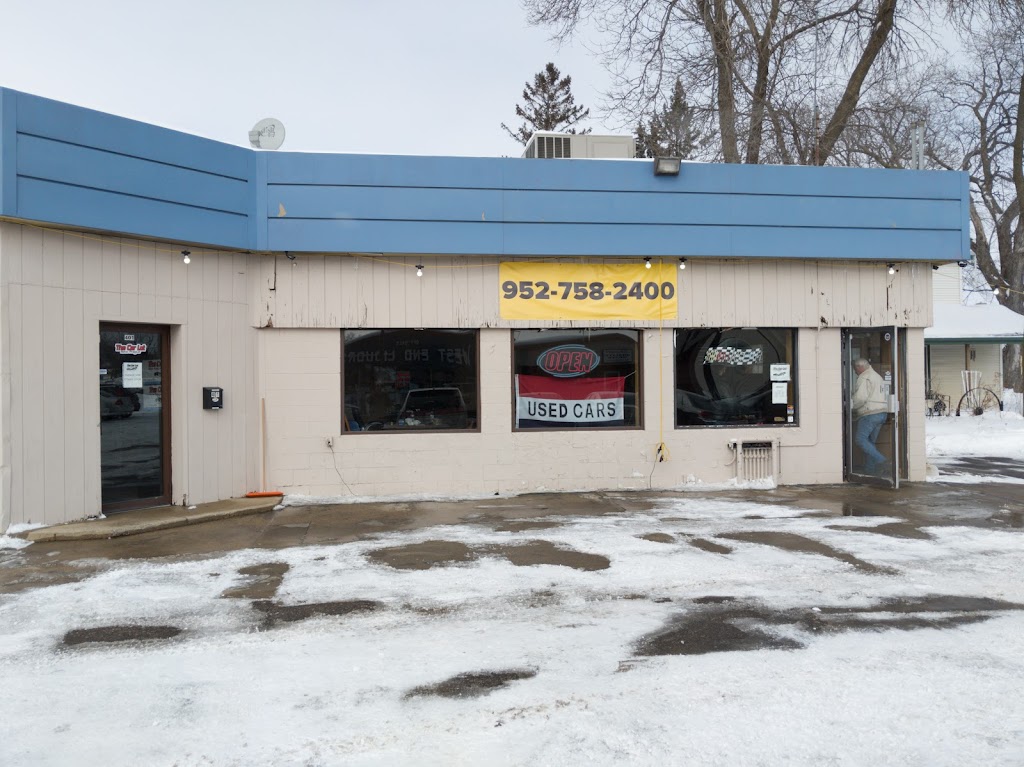 The Car Lot | 401 Main St W #1226, New Prague, MN 56071, USA | Phone: (952) 758-2400