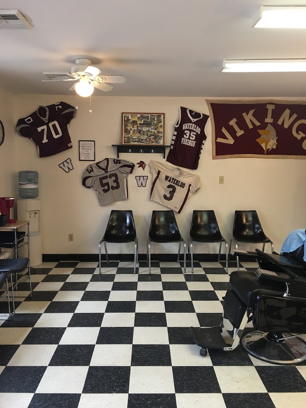 Randolph Barber Shop ll | 3917 Waterloo Rd, Randolph, OH 44265, USA | Phone: (330) 715-0554