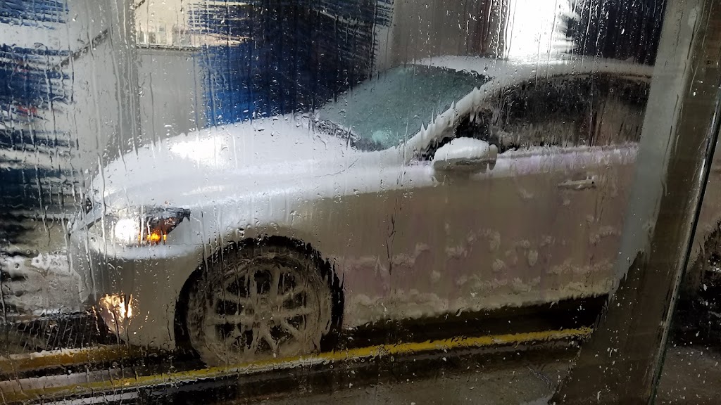 Bethpage Car Wash | 4110 Hempstead Tpke, Bethpage, NY 11714, USA | Phone: (516) 465-0303