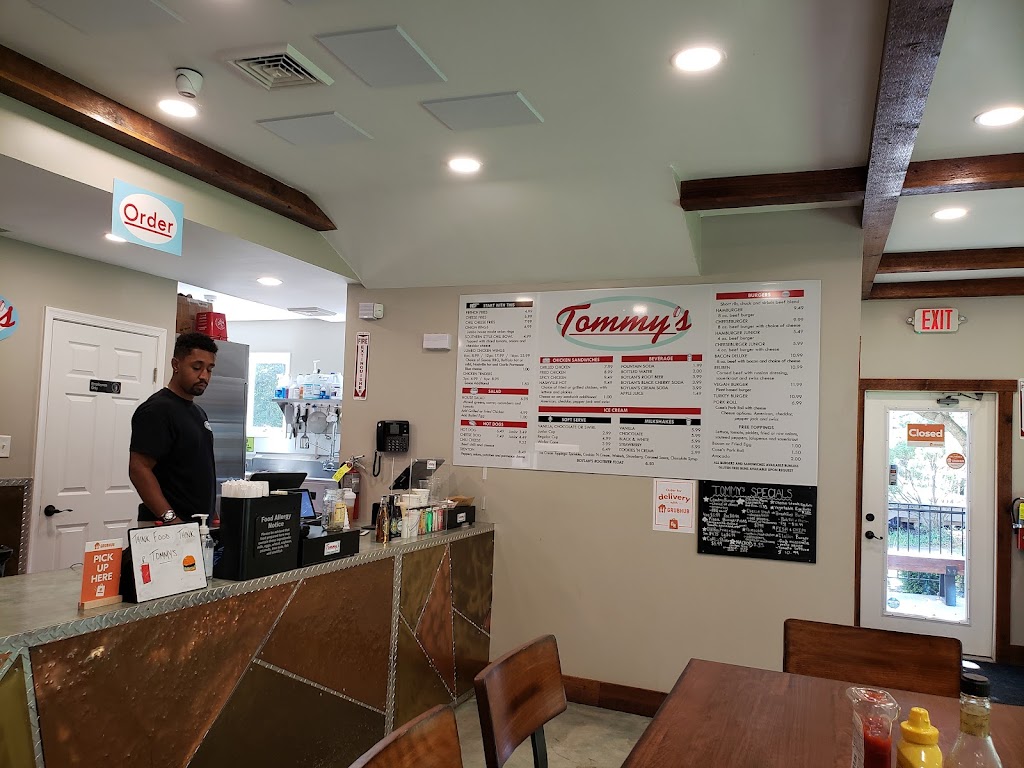 Tommys Burger And Dogs | 1118 Taylorsville Rd, Washington Crossing, PA 18977, USA | Phone: (267) 399-9246