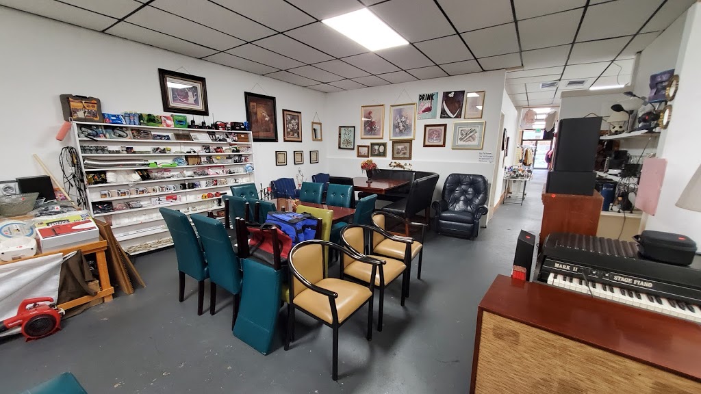 Howards Savings & Treasure Thrift Store | 2471 1st St NE, Center Point, AL 35215, USA | Phone: (205) 734-0124