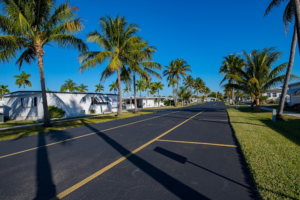 Orangebrook Harbor 55+ Lifestyle Manufactured Home Community | 3318 Orange St, Hollywood, FL 33021, USA | Phone: (954) 989-4772