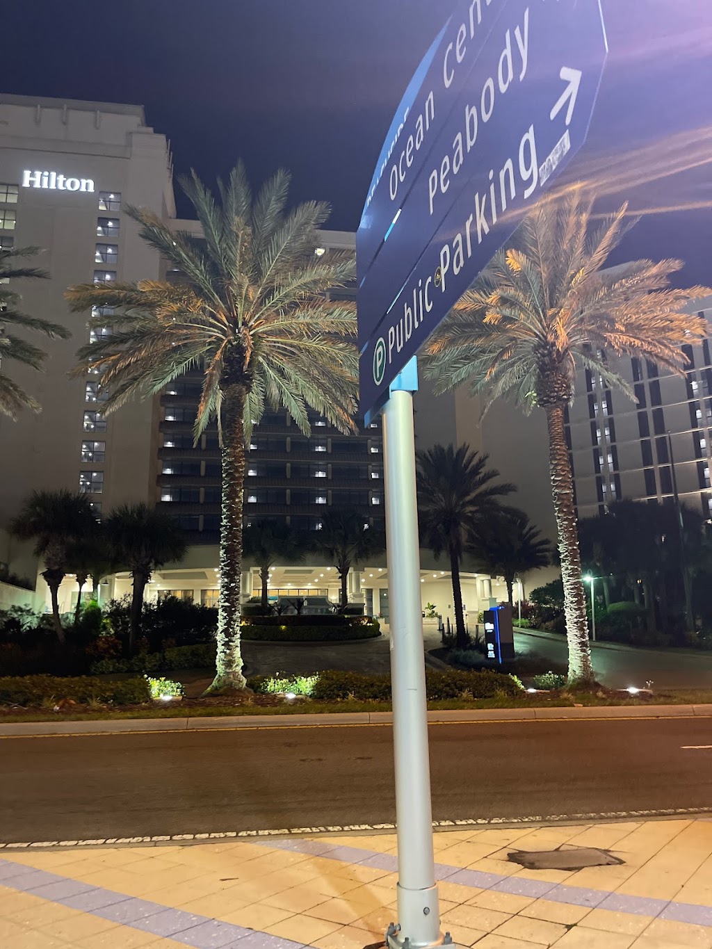 Hilton Daytona Beach / North Porte Cochere | 200-250 N Atlantic Ave, Daytona Beach, FL 32118, USA | Phone: (386) 254-8200