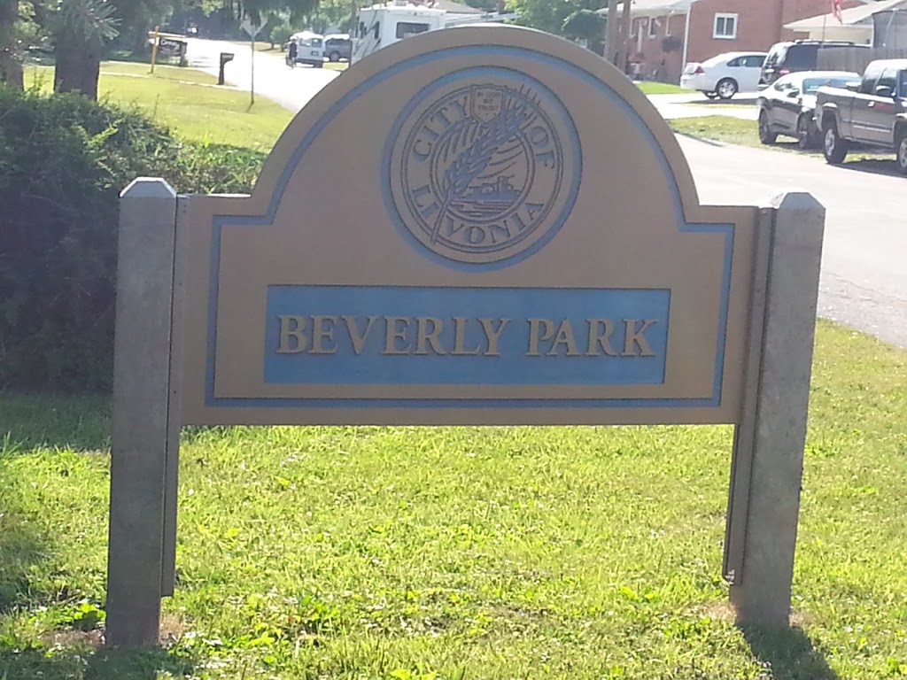 Beverly Park | 30601 Pickford St, Livonia, MI 48152, USA | Phone: (734) 466-2200